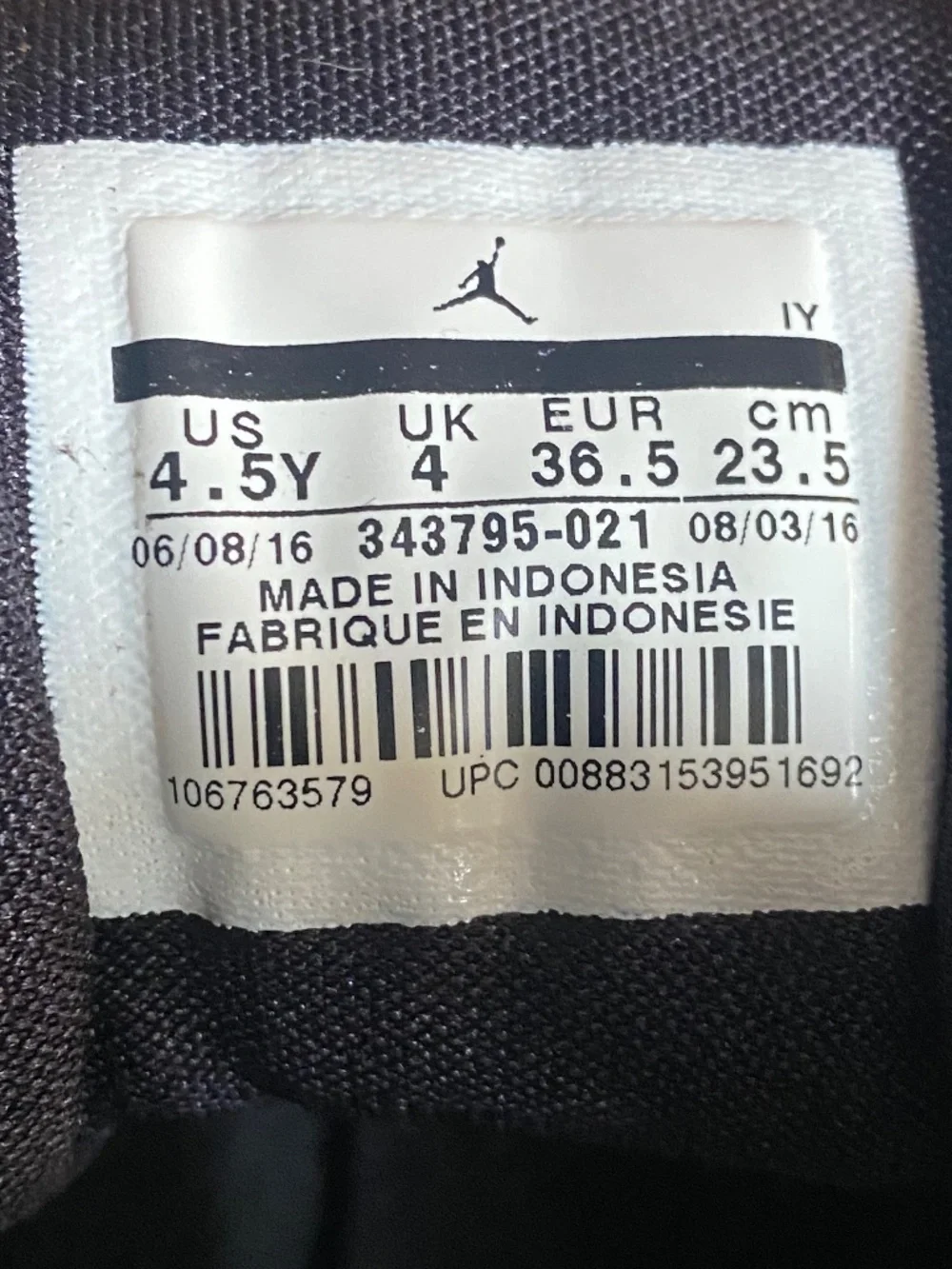 Jordan True Flight Boys Black Purple Basketball Shoes Size 4.5Y